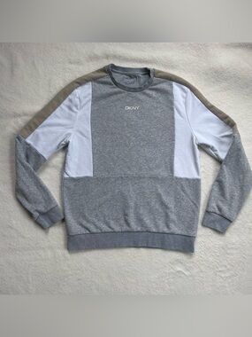 DKNY Grey, White & Taupe Colorblock Men’s Crewneck Sweater Size Medium